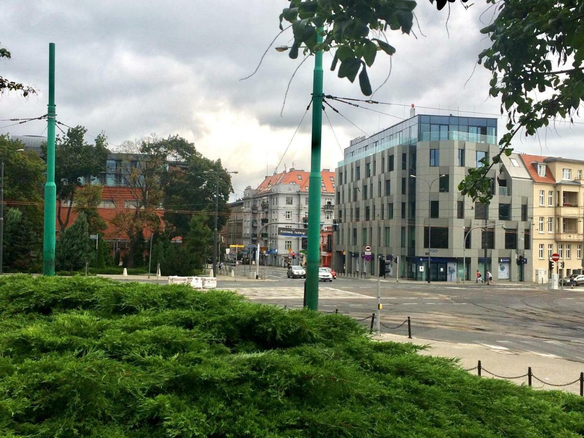 Fractal Guest Rooms - Poznan Centrum Andersia Square & Old Town Extérieur photo